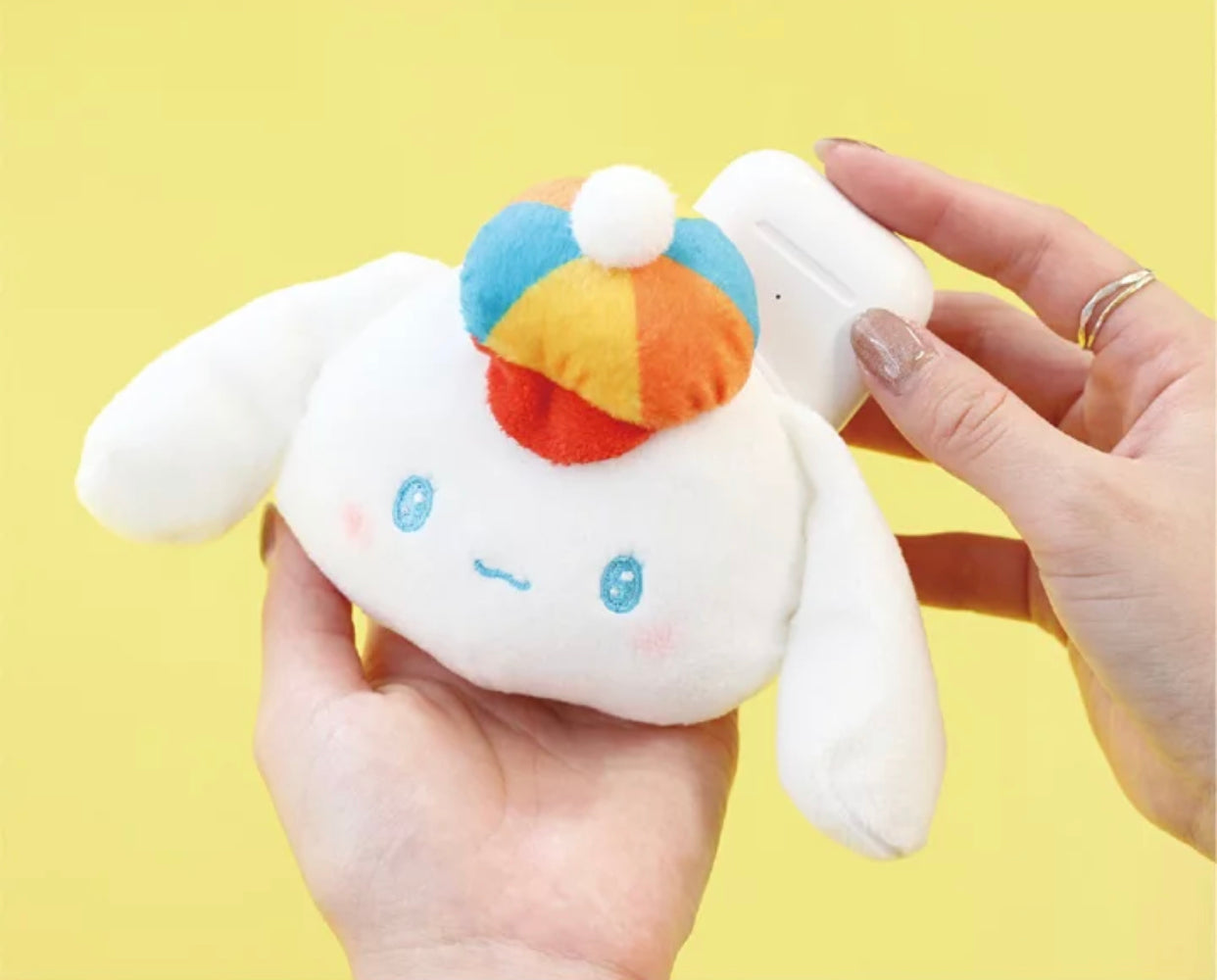 SANRIO CINNAMOROLL MINI MASCOT POUCH KEYCHAIN