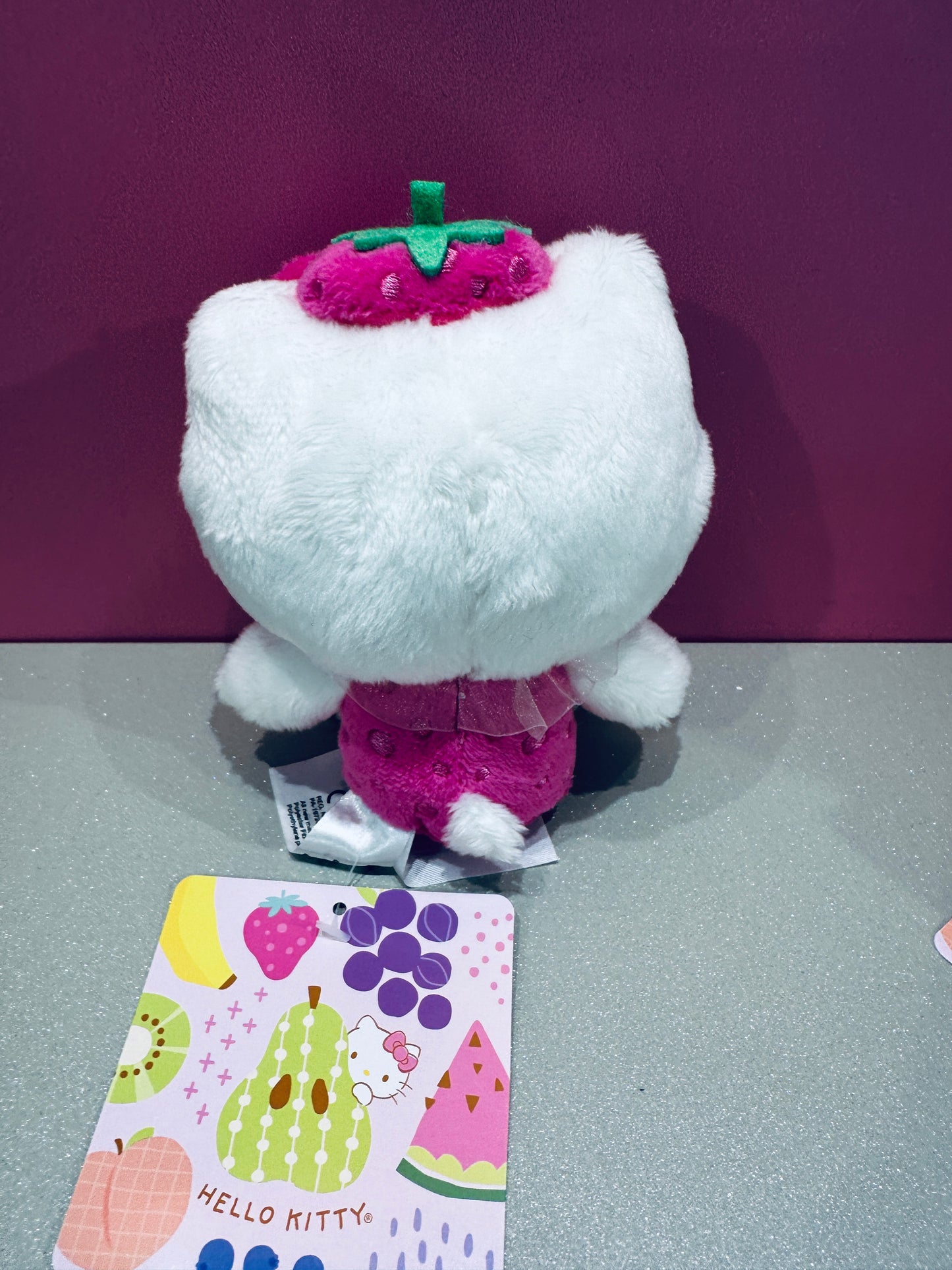 HELLO KITTY BEAN DOLL STRAWBERRY