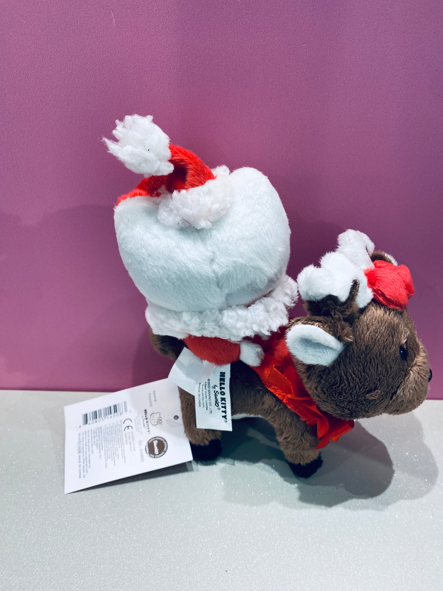 HELLO KITTY ON REINDEER