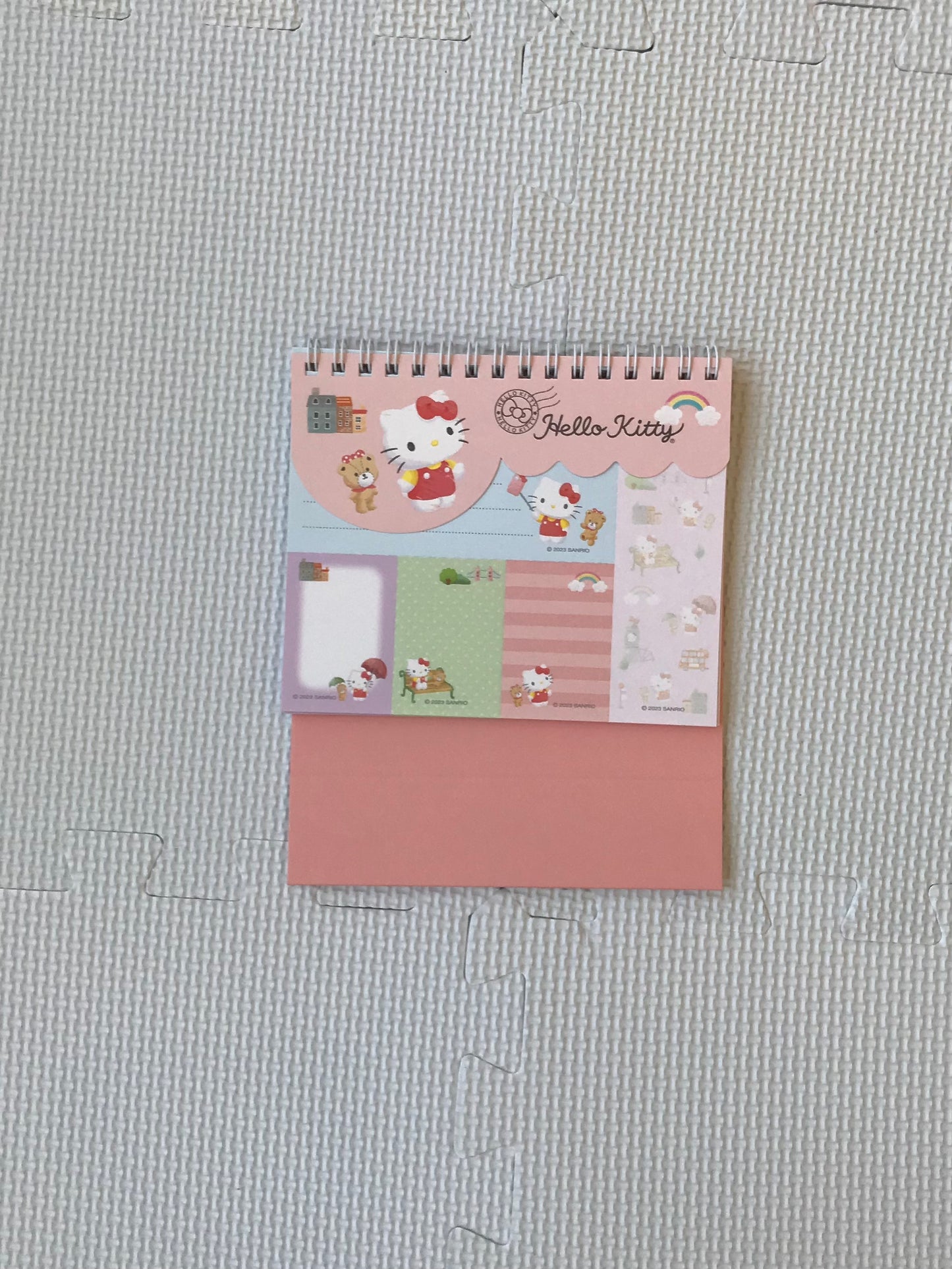 HELLO KITTY LONDON  CALENDAR MEMO