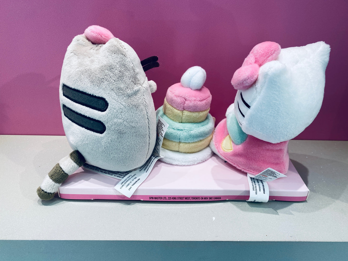 HELLO KITTY X PUSHEEN SET