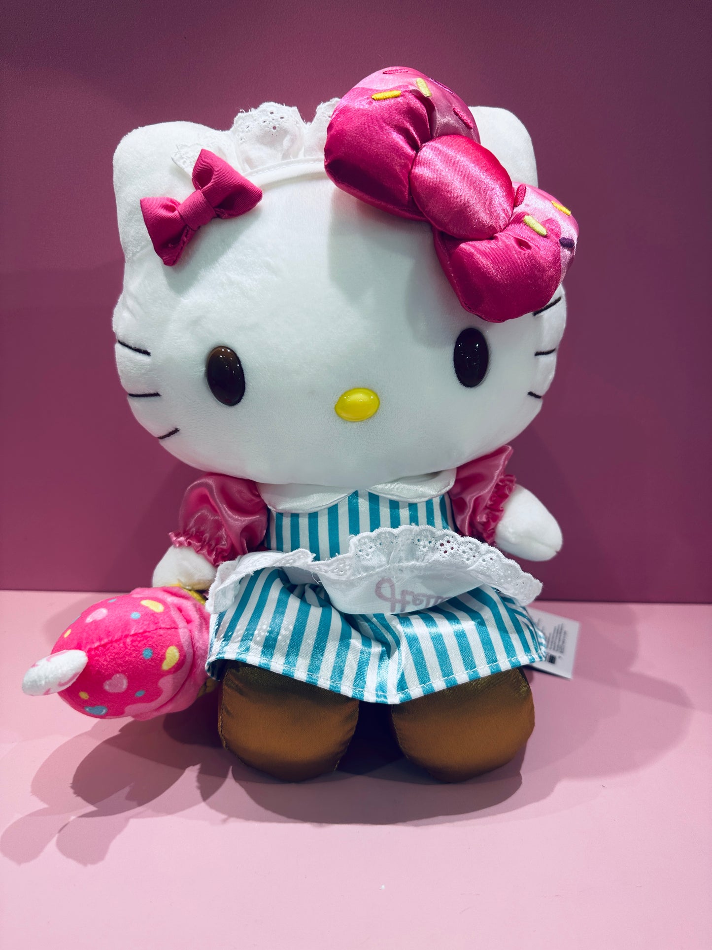 HELLO KITTY 10" PLUSH ICE CREAM
